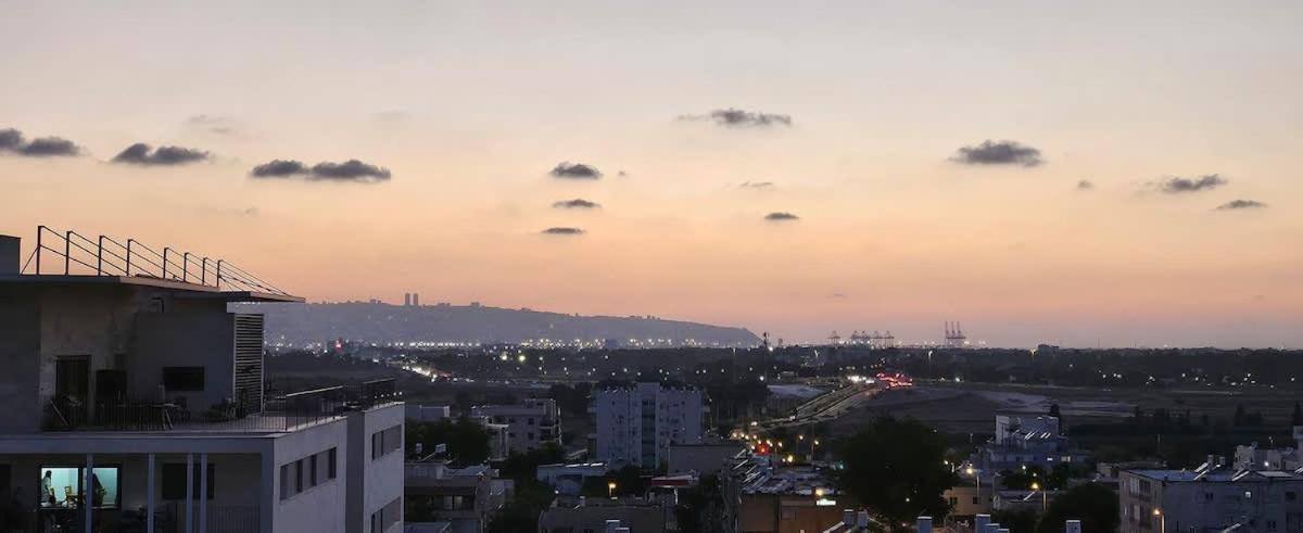 Stunning And Spacious In Kiryat Ata Qiryat Ata Exteriér fotografie